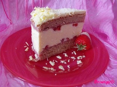 Tiramisú-chocolate-blanco-fresas-2-Driwrgy